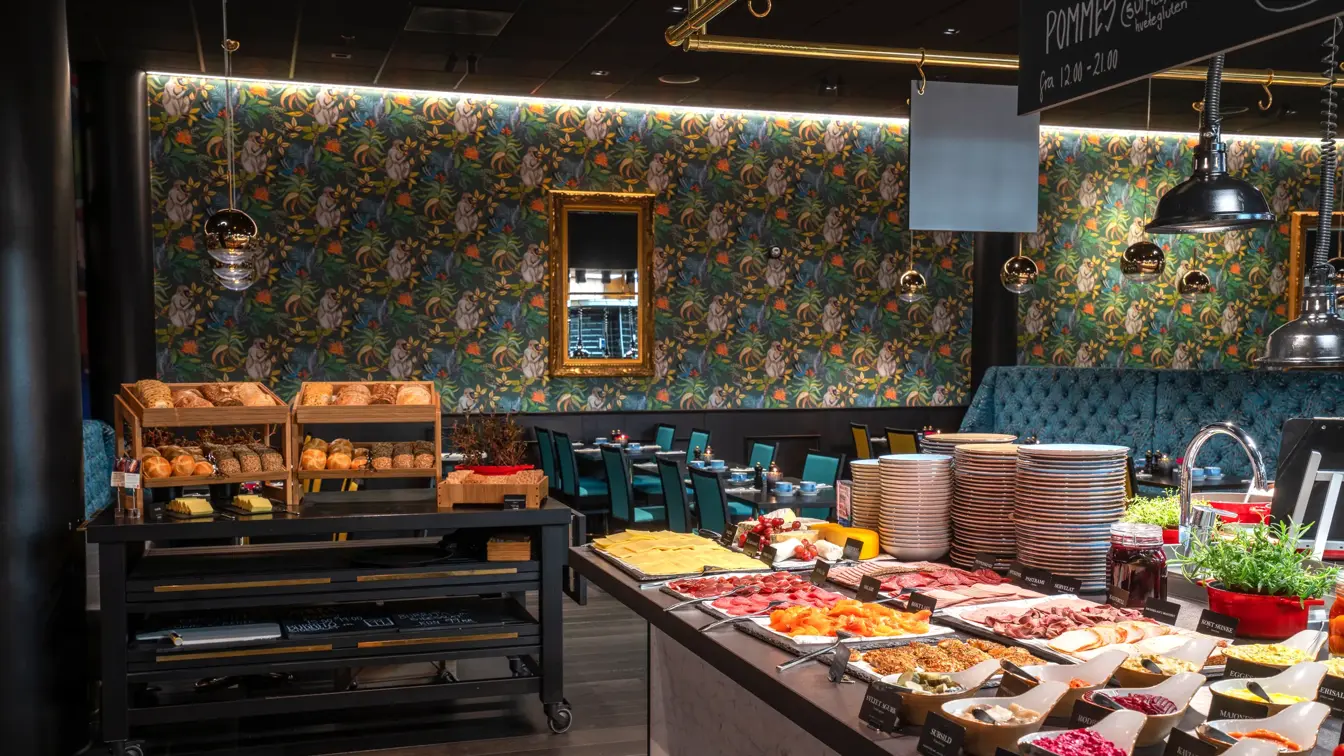 Frokostbuffet på Thon Hotel Storo i Oslo