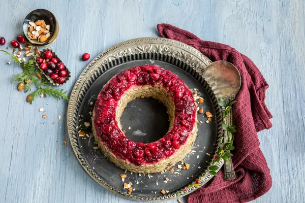 Nøttestek med tranebær på toppen