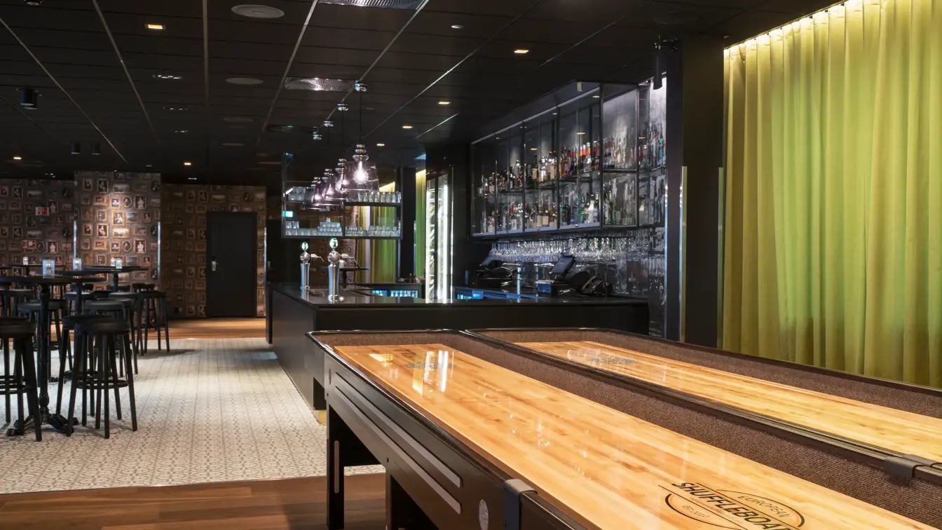 Shuffelboard på Thon Hotel Oslo Airport