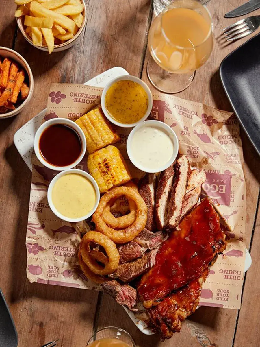 mat servert hos egon