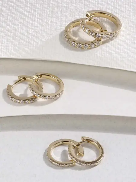 Runde øredobber med diamanter