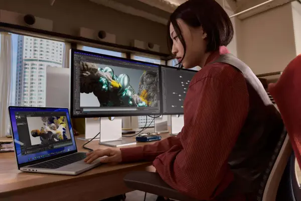 MacBook Pro - Lifestyle