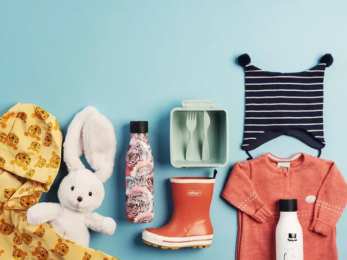 Bilde av klær og utstyr til barn