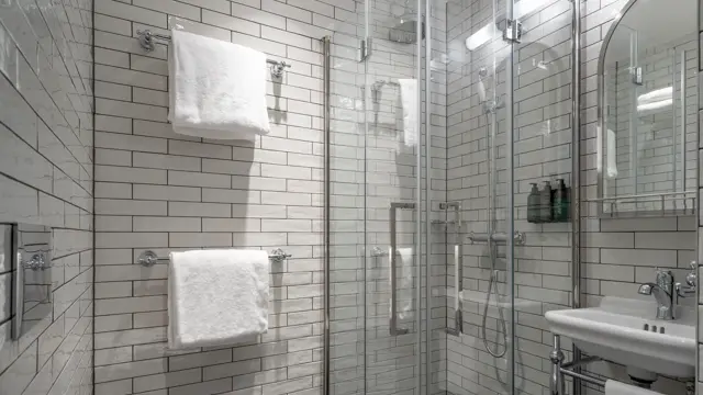 Thon_Hotel_Vasa_Junior_Suite_Bad