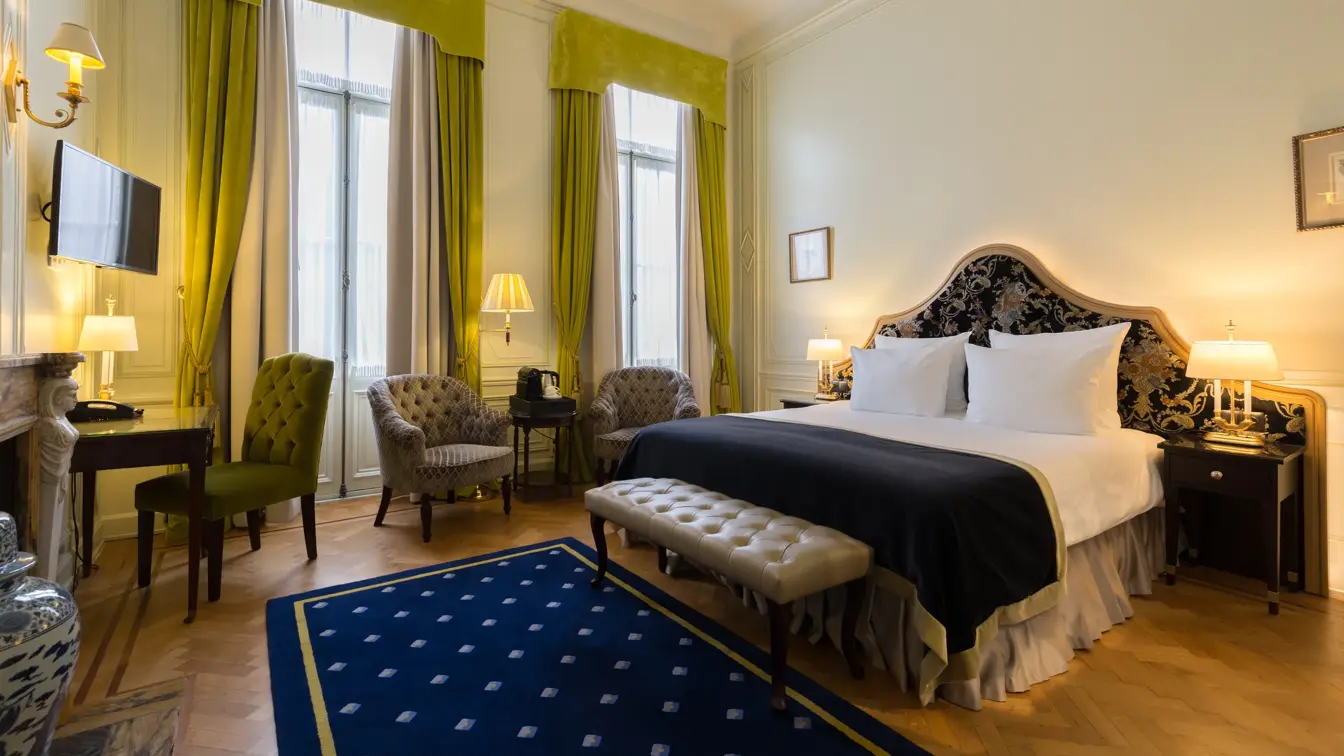 Stanhope_hotel_royal_suite