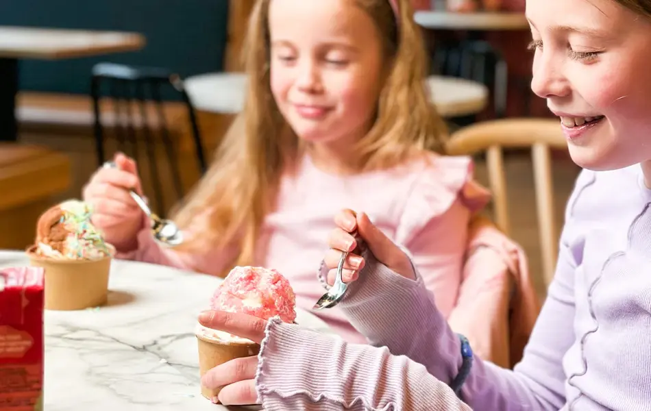 jenter spiser softis