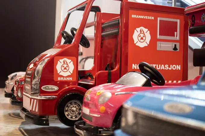 Lekebrannbil for barn