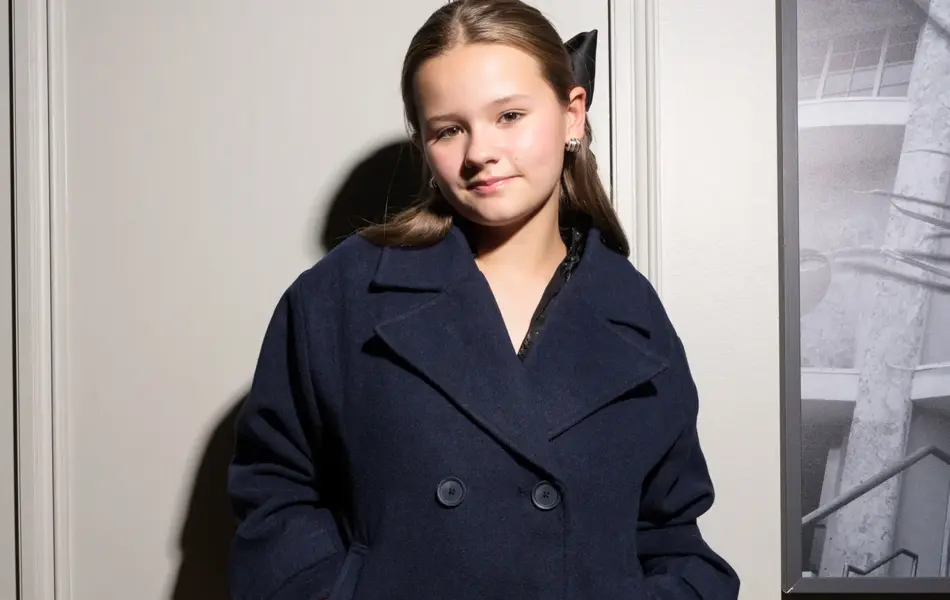 Blå jakke fra Cubus.