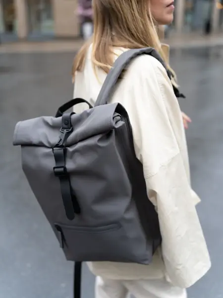 Regntøy, gummistøvler og regnsekker 