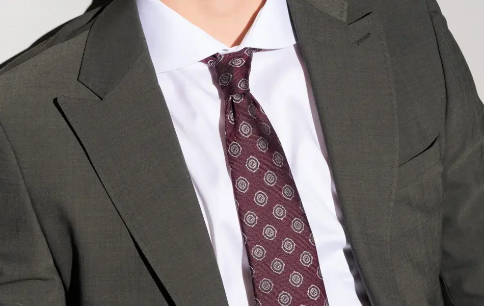 Grønn dressjakke og slips fra Bertoni.