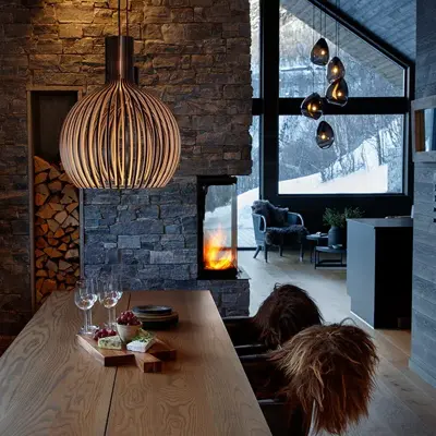 Lys hengende fra taket