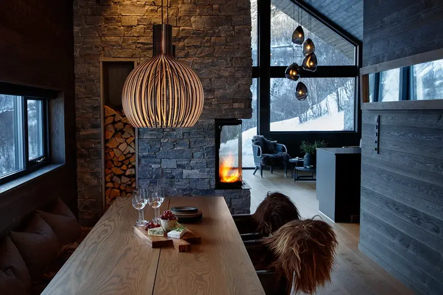 Lys hengende fra taket