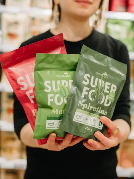 dame holder helsekost produkter