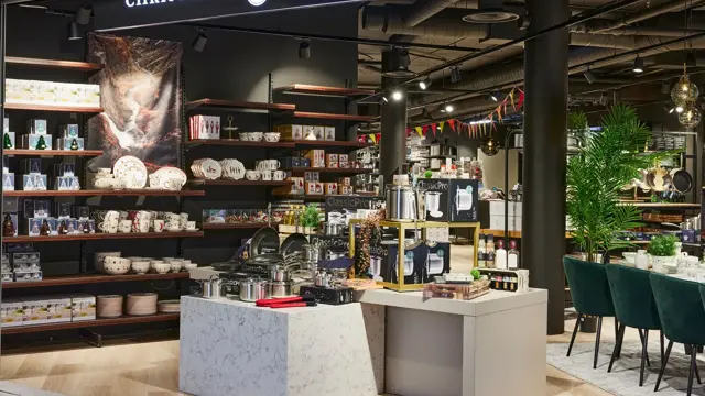 inngangsparti til butikken til christiania glasmagasin på åsane storsenter