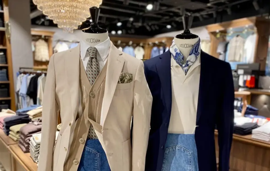 Utstillingsdokker i butikk