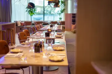 Åpningsdagen til restaurant Fifty Four