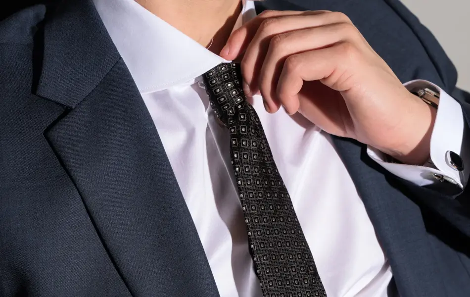 Slips fra Dressmann og skjorte fra Bertoni.