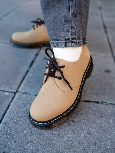 Bekkestua sko 1700-1.jpg