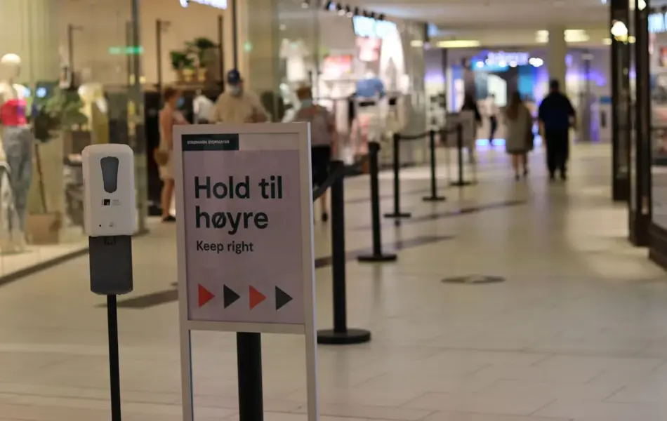 Bilde av plakat i kjøpesenter