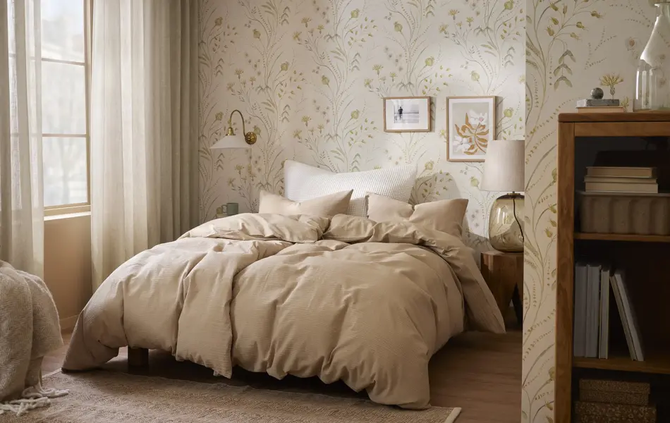 106007788 106007789 106007790 Nikki krepp 106008847 Hayden pledd beige 106010842 Windy putevar_miljø.jpg