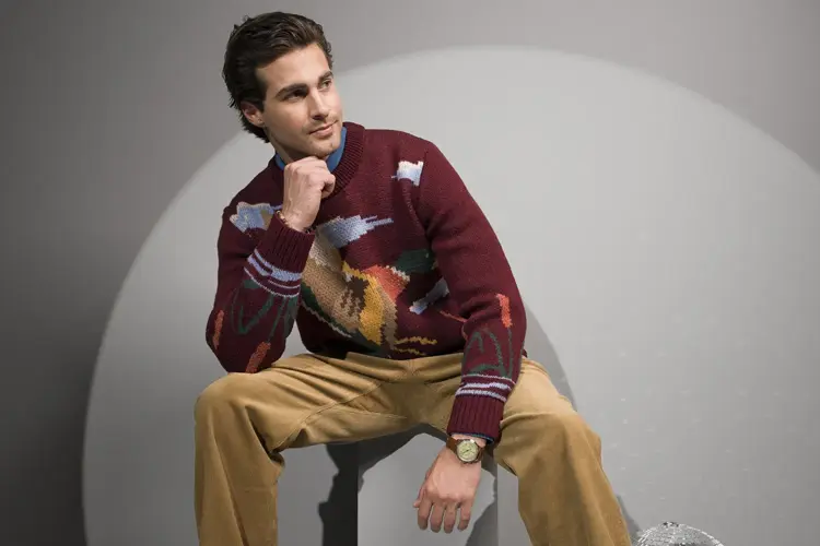 Kle deg med stil i julens selskaper - i år kan du skinne i en klassisk dress eller slappe av i skjorte og chinos.