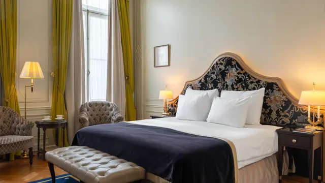 Stanhope_Hotel_Royal_Suite