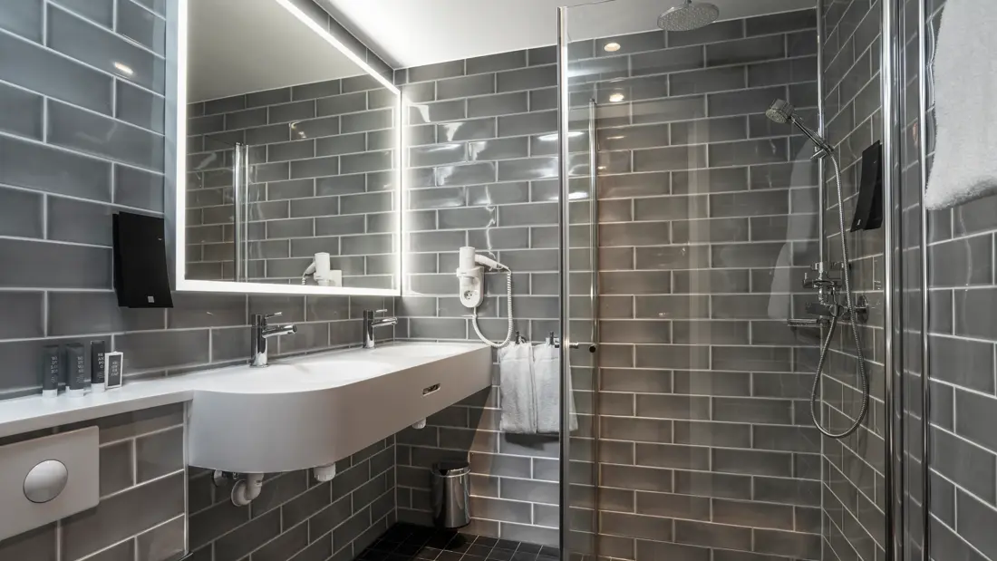 Høyers - Bad - Suite 208