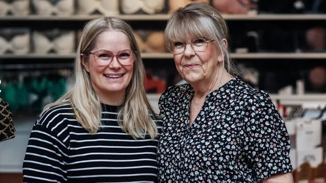 Mor og datter hos Audsundertøysalong