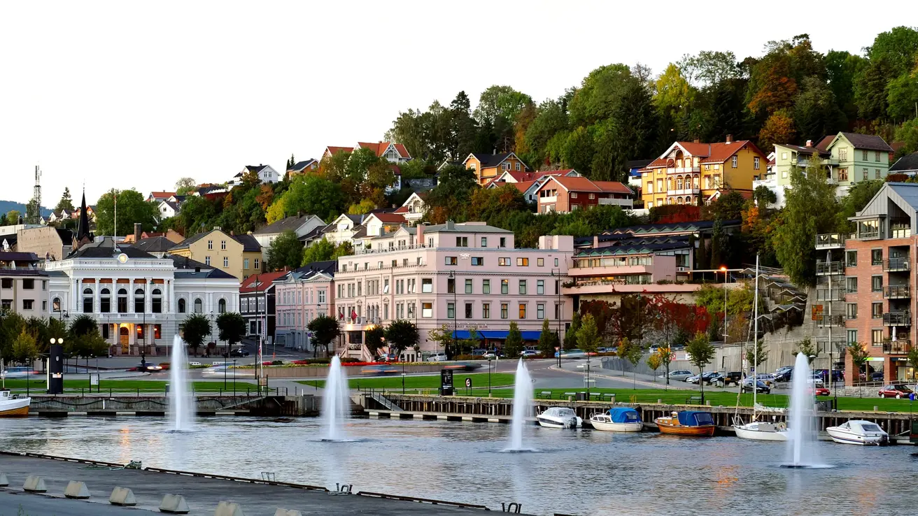 Fasade av Thon Hotel Høyers i Skien