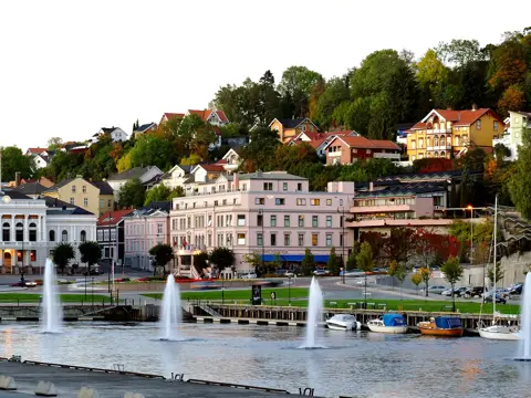 Fasade av Thon Hotel Høyers i Skien