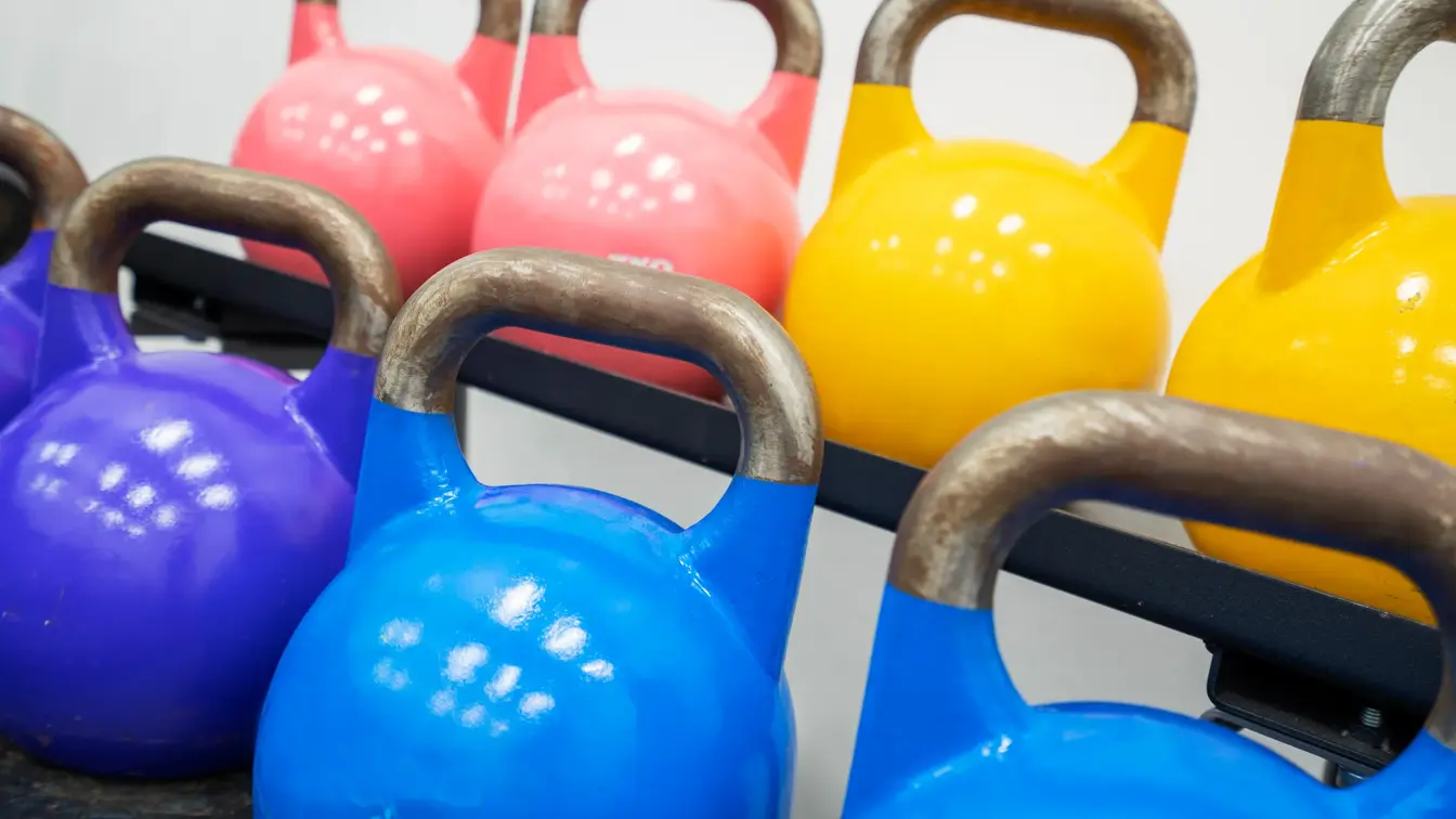 Kettlebellsvekter i treningsrom på Thon Hotel Bergen Airport