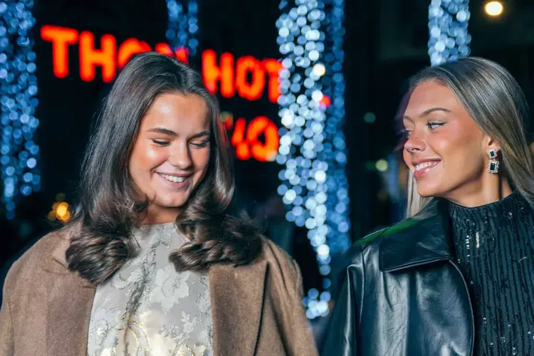 Vi har samlet gavetipsene til hva du kan gi til venninnene i år, enten som julegave eller vertinnegave.