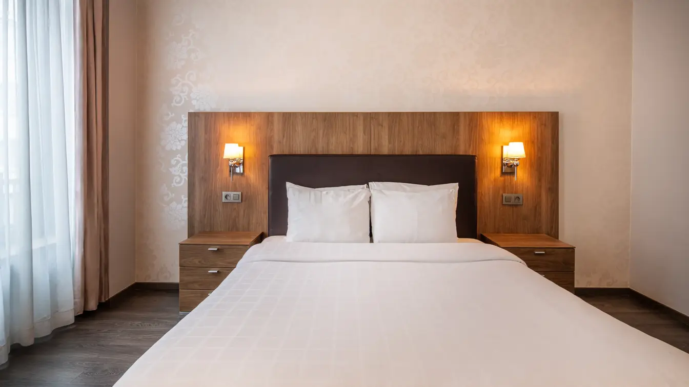 ThonResidenceFloranceBedroom()