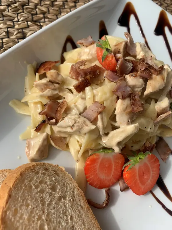 Kylling og kremet pasta
