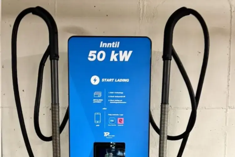 Våre elbilladere finner du på plan 4 i parkeringshuset.