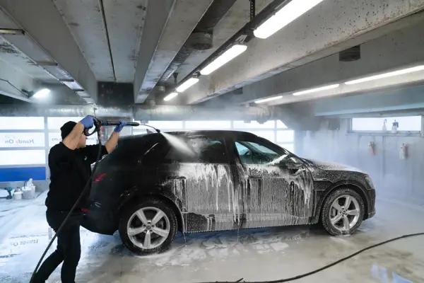 Bilvask, polering, lakkrens Handz On