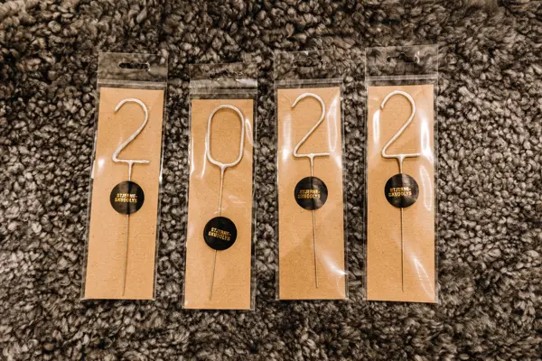 Sterneskudd tall på bord