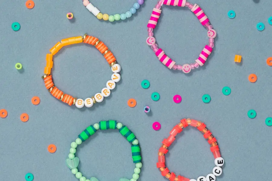 1-Mandag-perlearmbånd