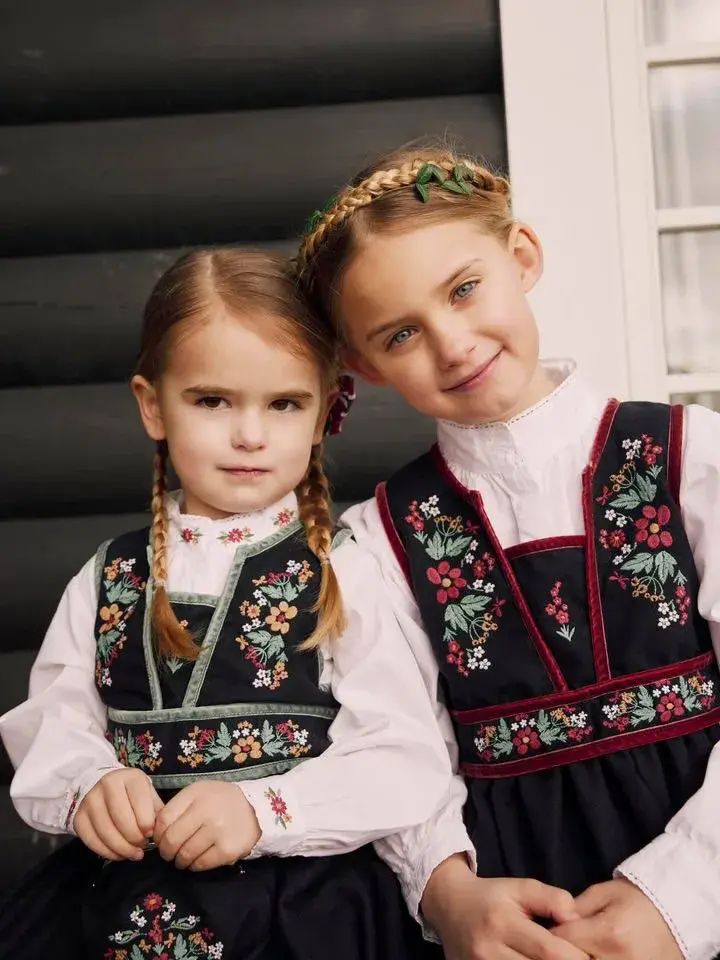 Barn 17 mai mote - inpirerende antrekk gutt og jente 17 mai