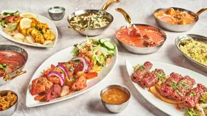 forskjellige indisk matretter og sauser