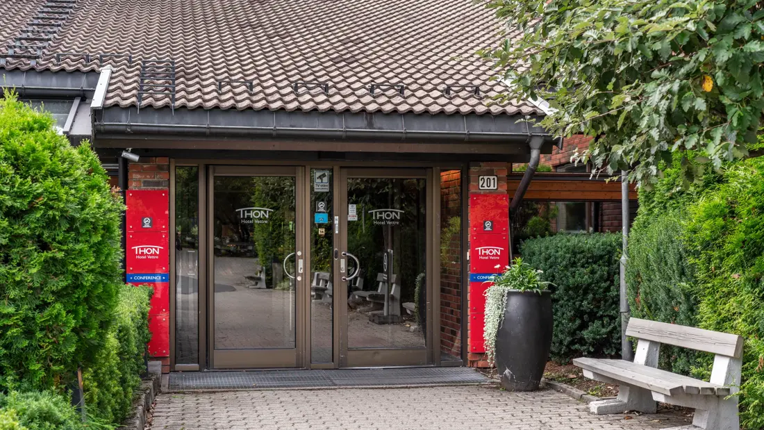 Thon_Hotel_Vettre_Inngangsparti