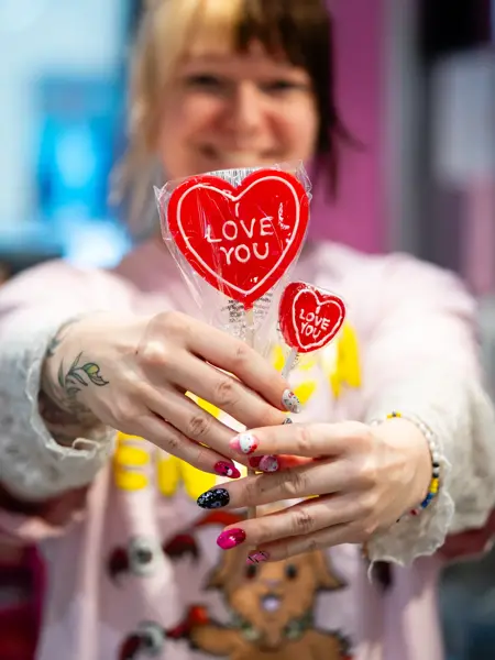 Yummy heaven 35 og 15 kroner for kjærlighet på pinne -1