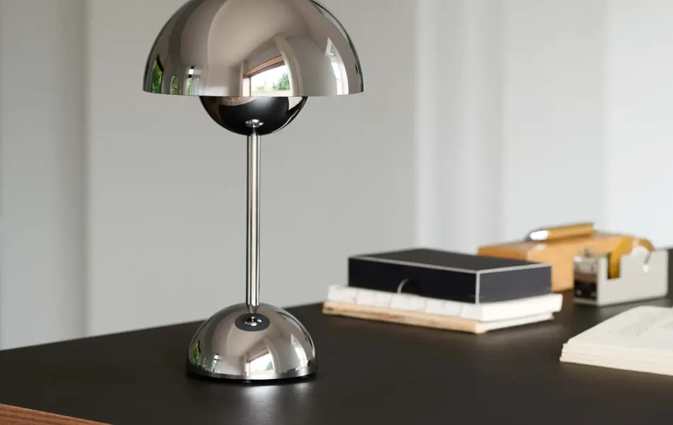 Lampe i krom fra Christiania Belysning