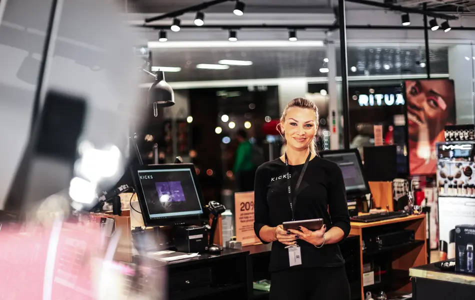 Sandens_0005_Kicks 01.jpg