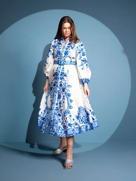 Kjoler mai festligheter og bryllup