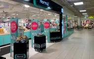 Bildet viser kjøpesenteret Senter Syd Mortensrud i Oslo. På bildet ser man et utvalg av butikkene på senteret.