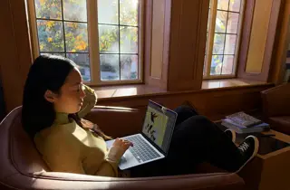 Life-MacBookAir-13in-Library-LosAngeles