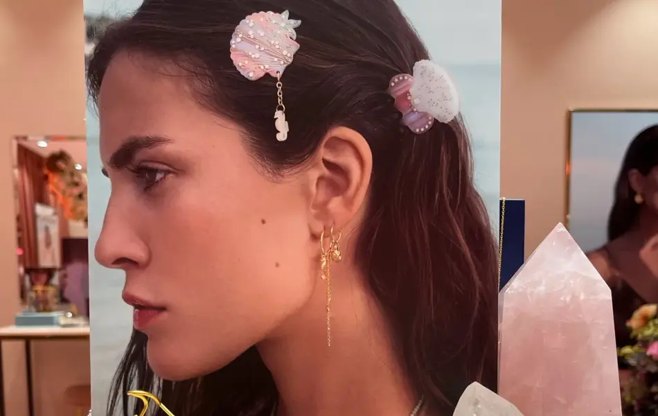 Maanesten smykkenyheter i butikk