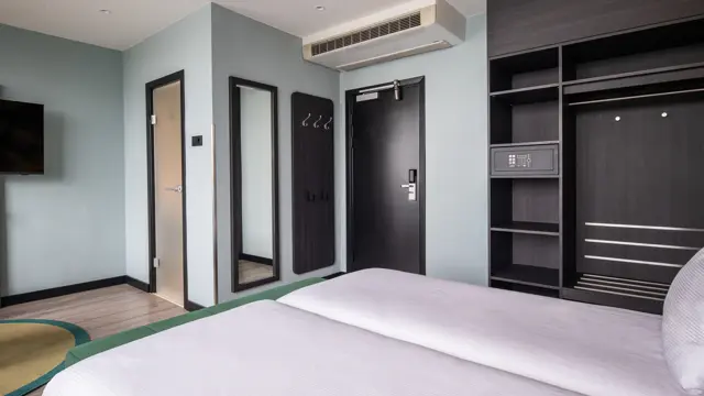 ThonHotelRotterdamSuperiorRoomRiverView