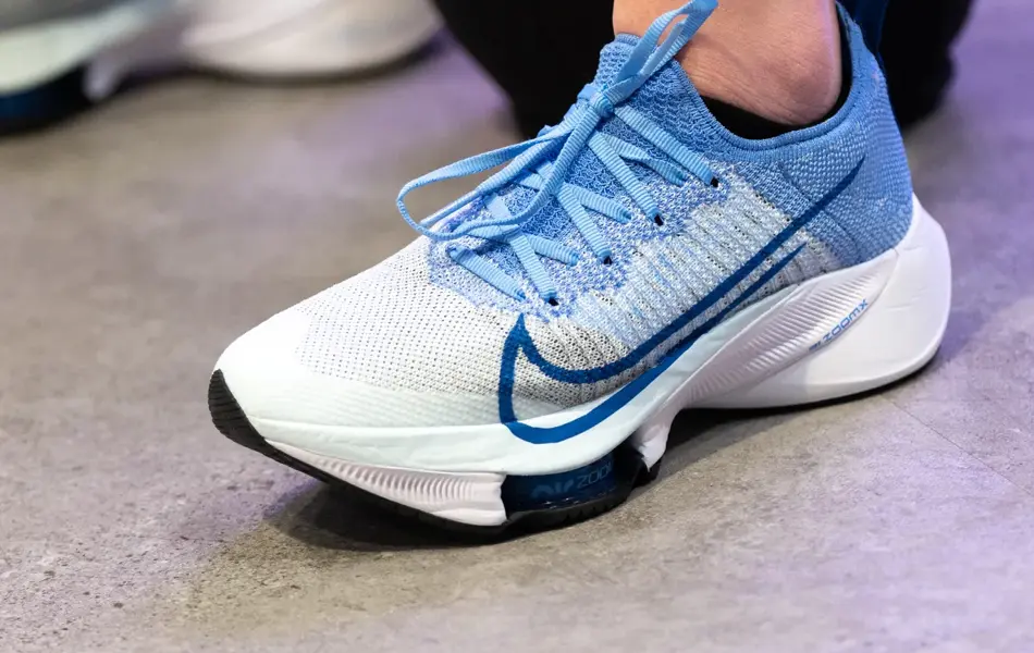 Treningstøy, gutt, jente, ute og inne trening og utstyr